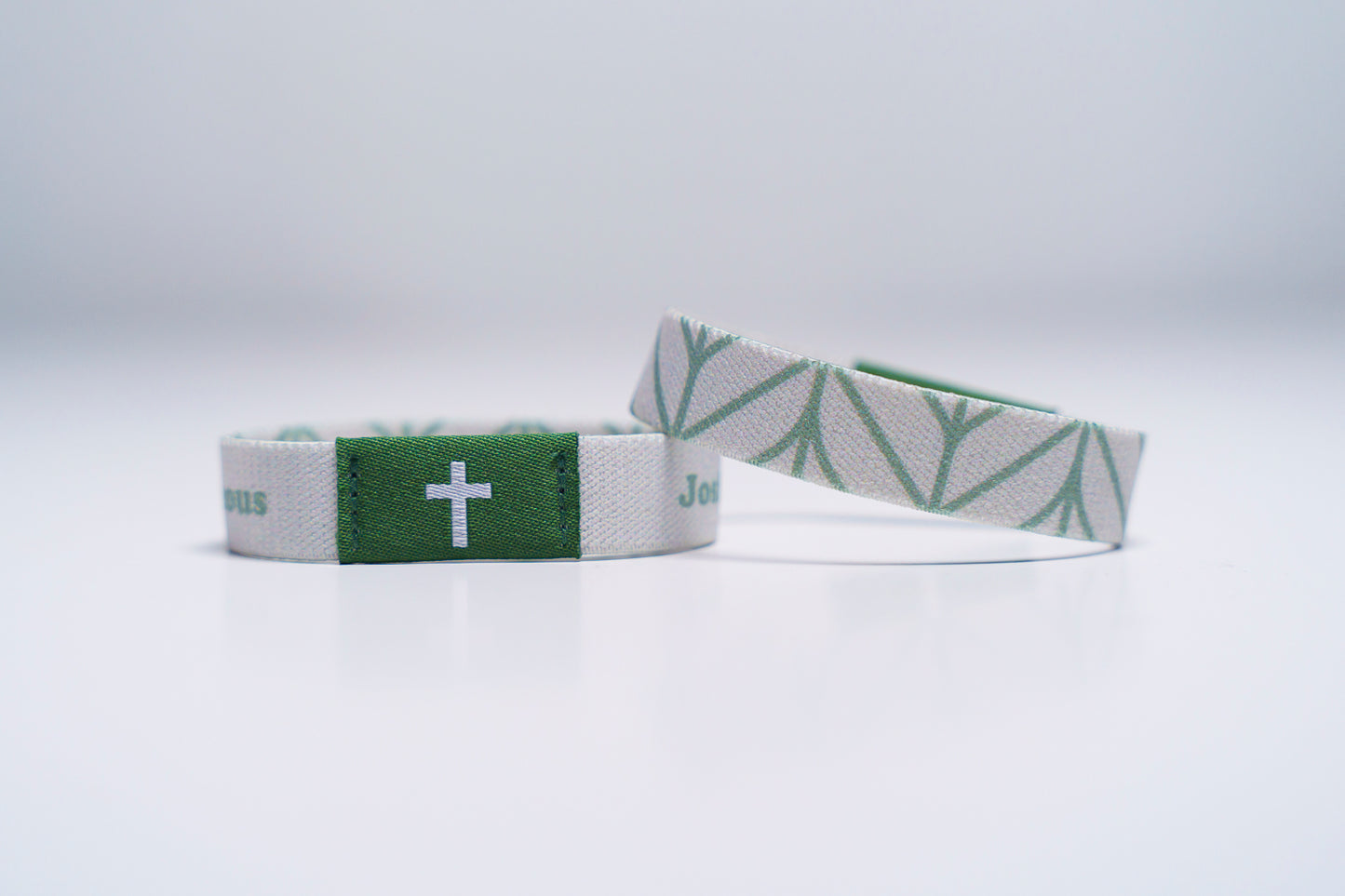 Be Strong - Christian Bracelet | Tap to Get Daily Verse | Elastic NFC Bracelet