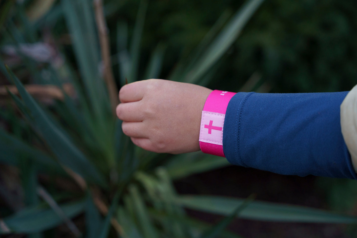 Love never Fails - Christian Bracelet | Tap to Get Daily Verse | Elastic NFC Bracelet