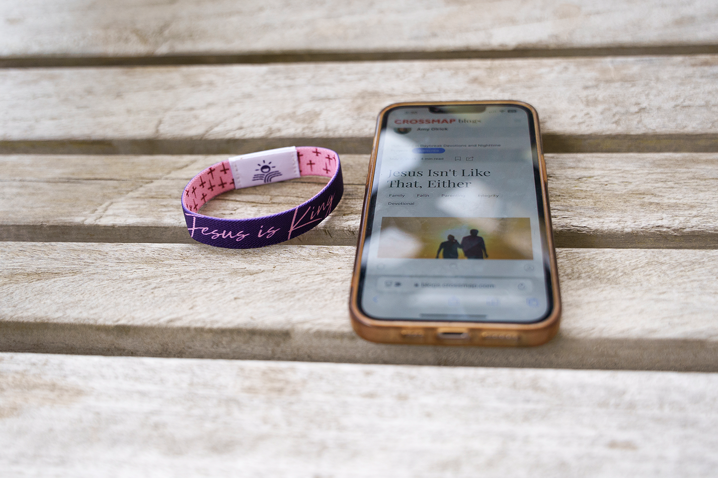 Jesus is King - Daybreak Devotion Bracelet