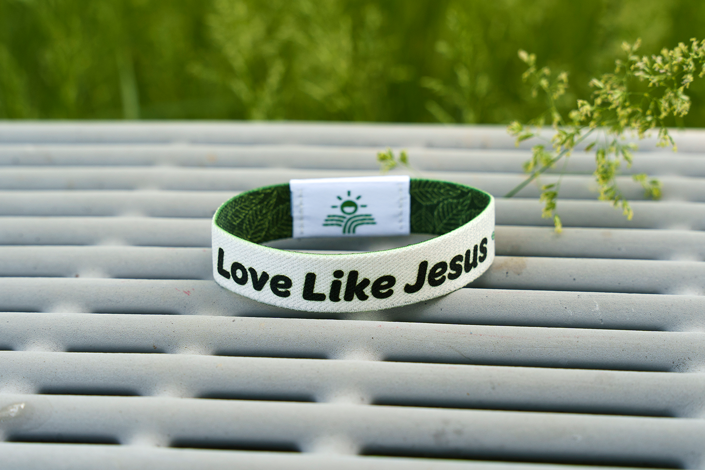 Love like Jesus - Daybreak Devotion NFC Bracelet