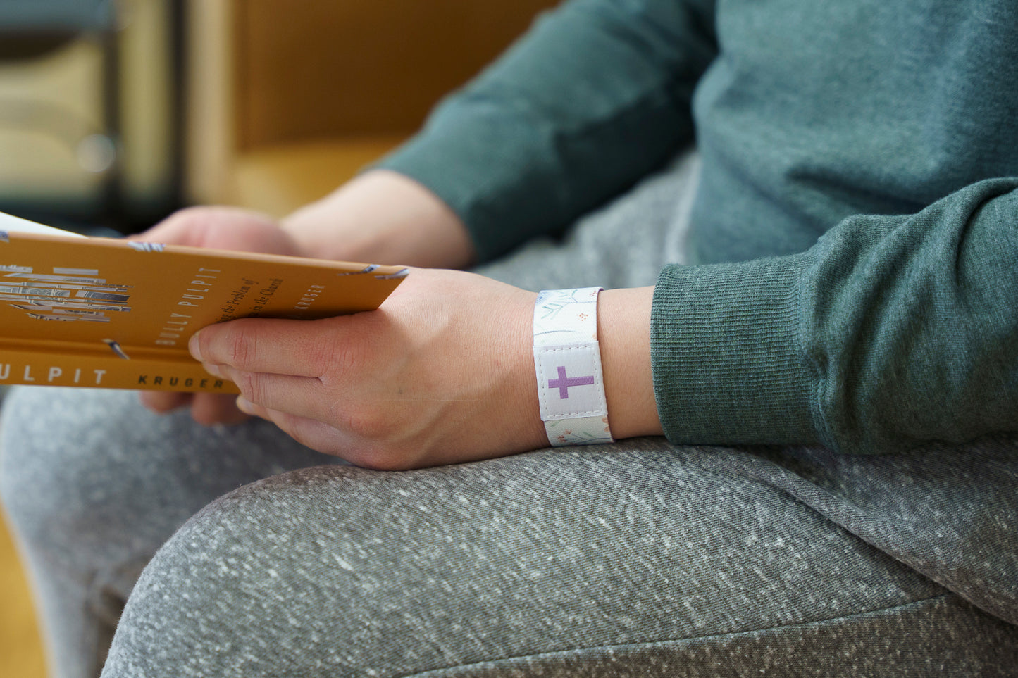 Trust in The Lord - Christian Bracelet | Tap to Get Daily Verse | Elastic NFC Bracelet