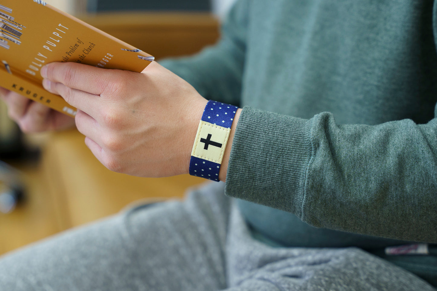 Hope and A Future - Christian Bracelet | Tap to Get Daily Verse | Elastic NFC Bracelet