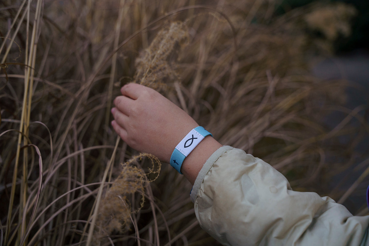 Grace Peace - Christian Bracelet | Tap to Get Daily Verse | Elastic NFC Bracelet