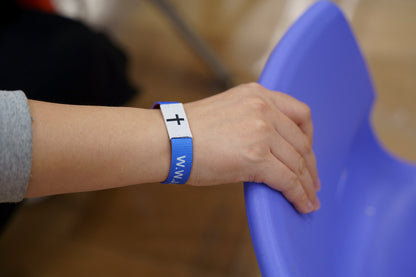 W.W.J.D - Christian Bracelet | Tap to Get Daily Verse | Elastic NFC Bracelet